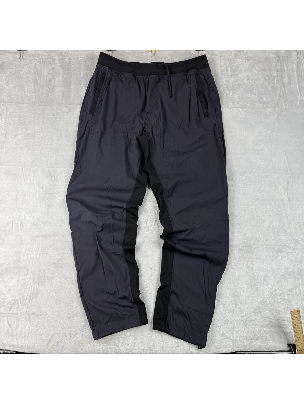 Lululemon Men Black Great Wall Pant Size XL Cuffs Cinch Pocket straight Leg RLX